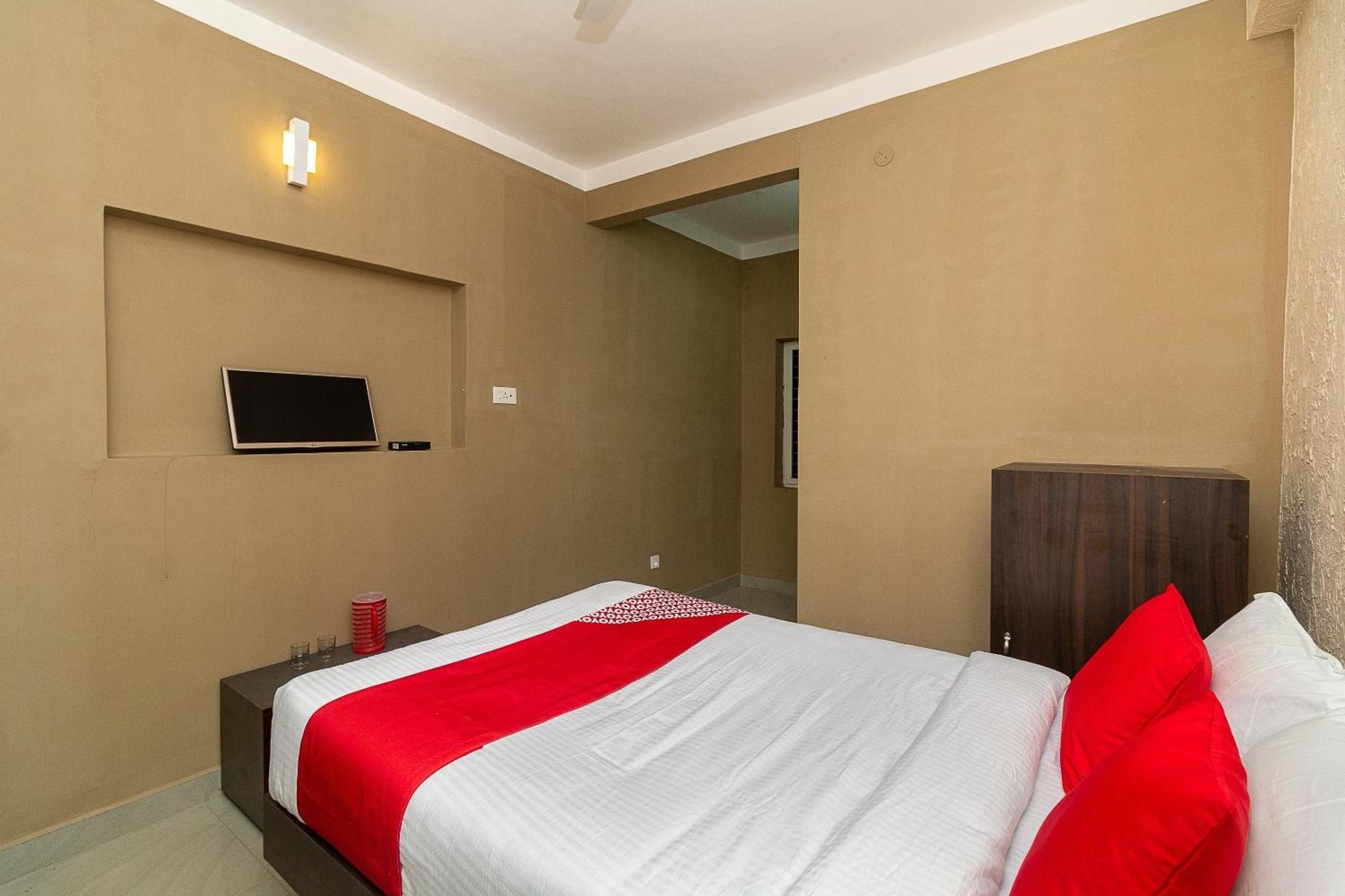 Oyo Green Hills Villa Kuttālam Exterior photo