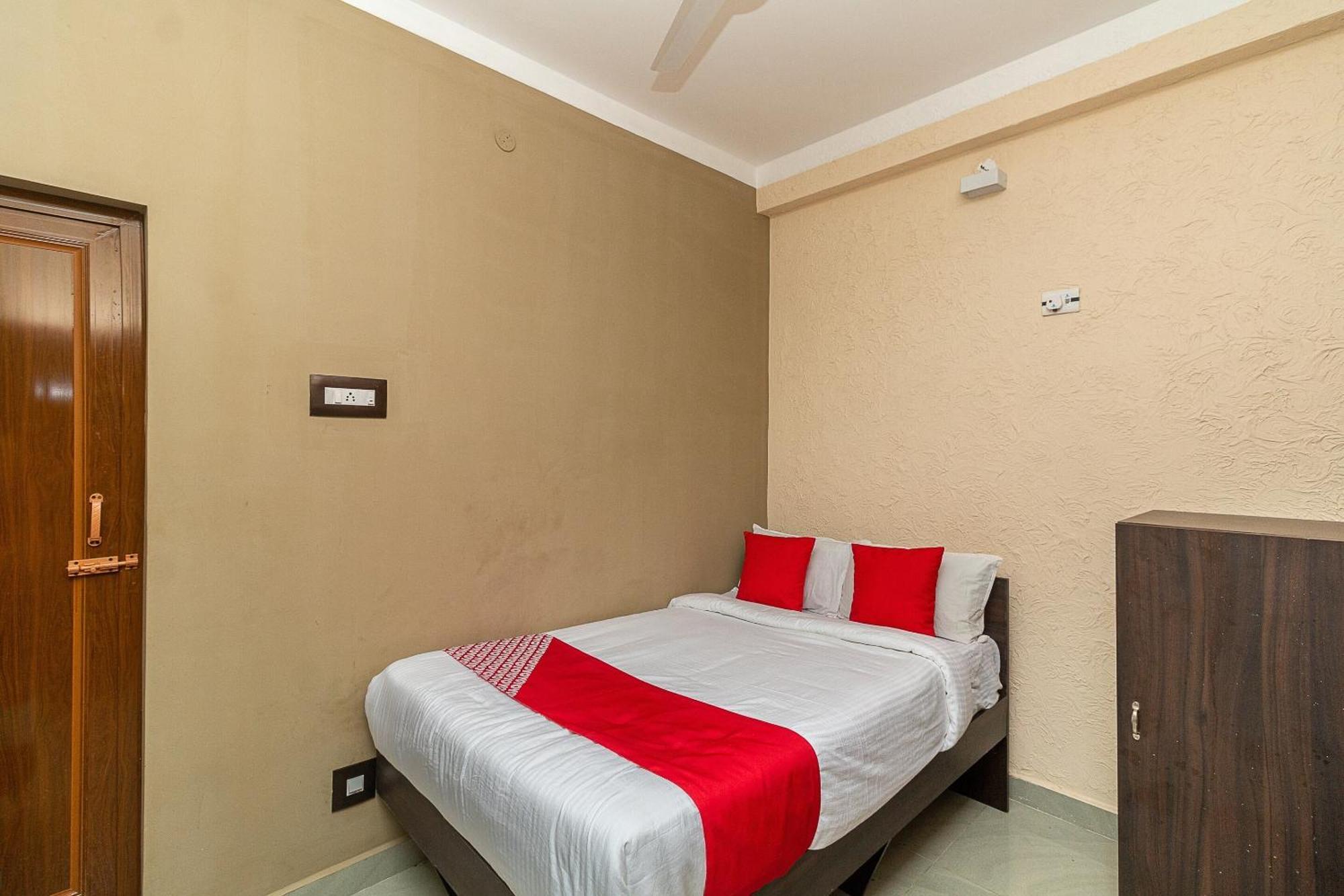 Oyo Green Hills Villa Kuttālam Exterior photo
