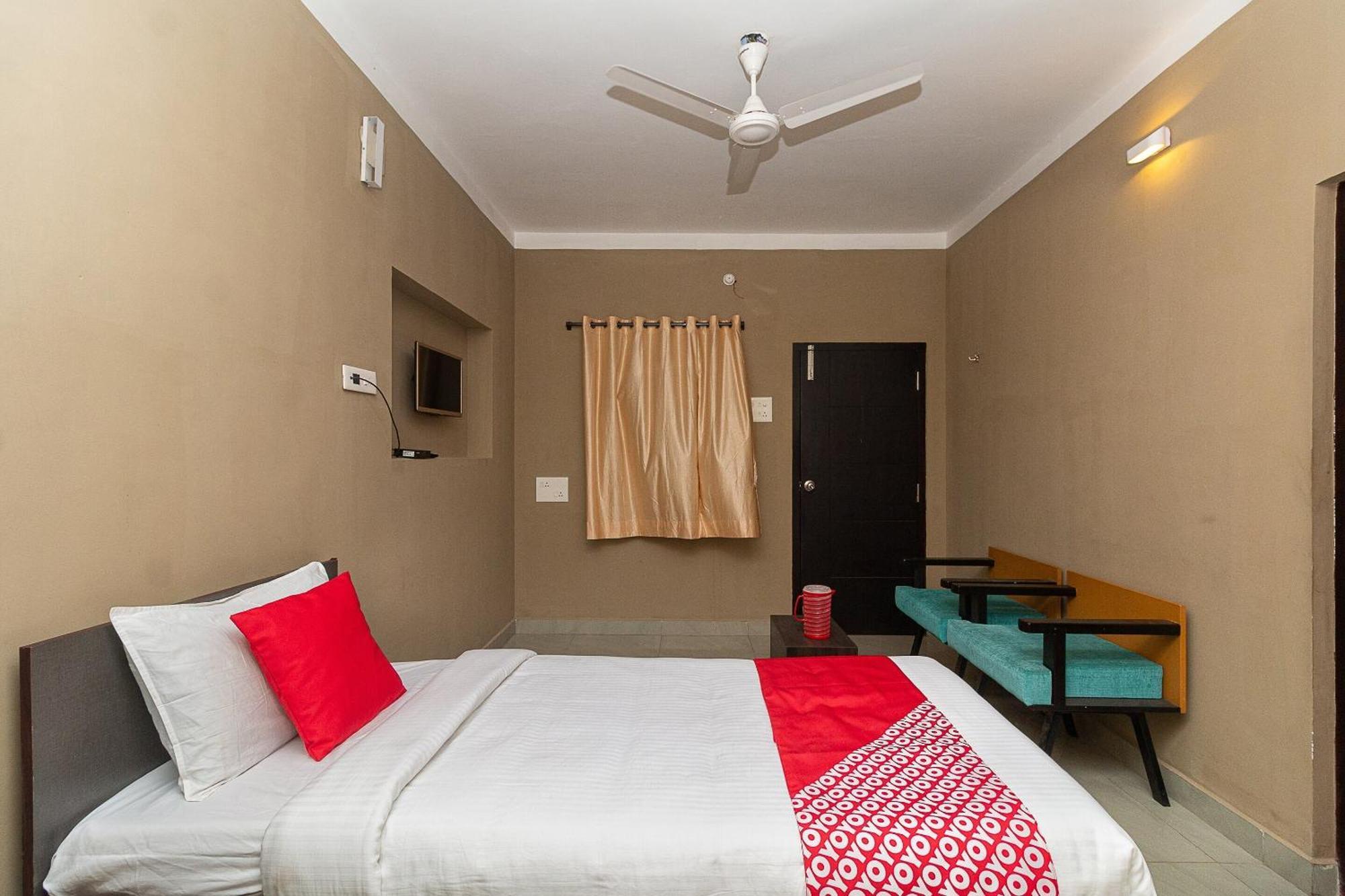 Oyo Green Hills Villa Kuttālam Exterior photo