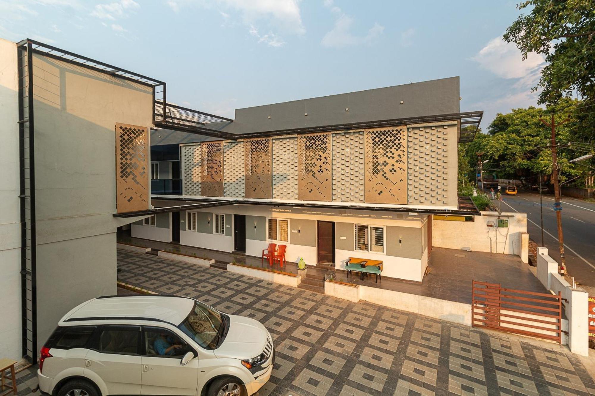 Oyo Green Hills Villa Kuttālam Exterior photo